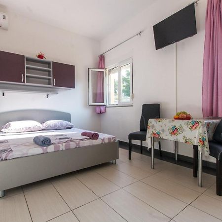 Studio Apartments Zloic In Krvavica Extérieur photo