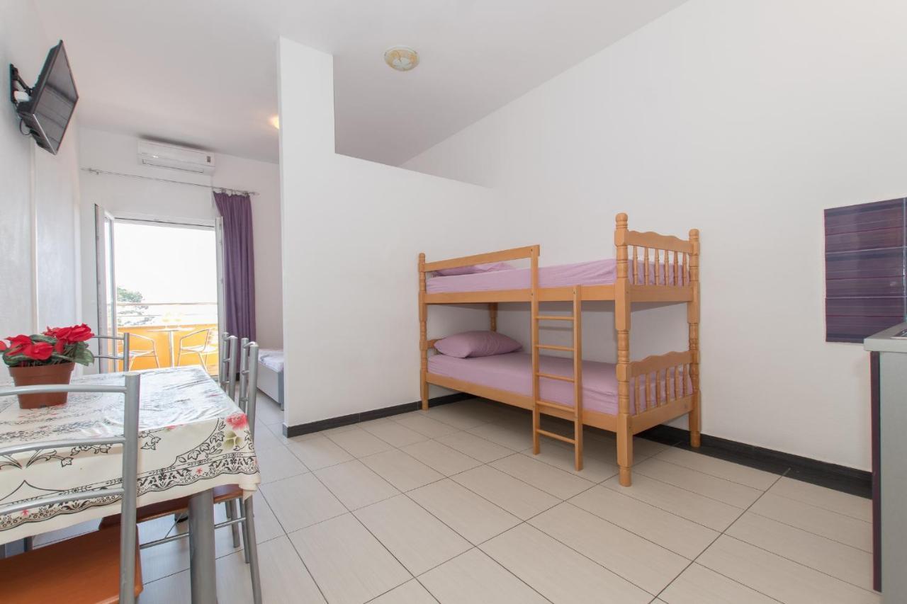 Studio Apartments Zloic In Krvavica Extérieur photo