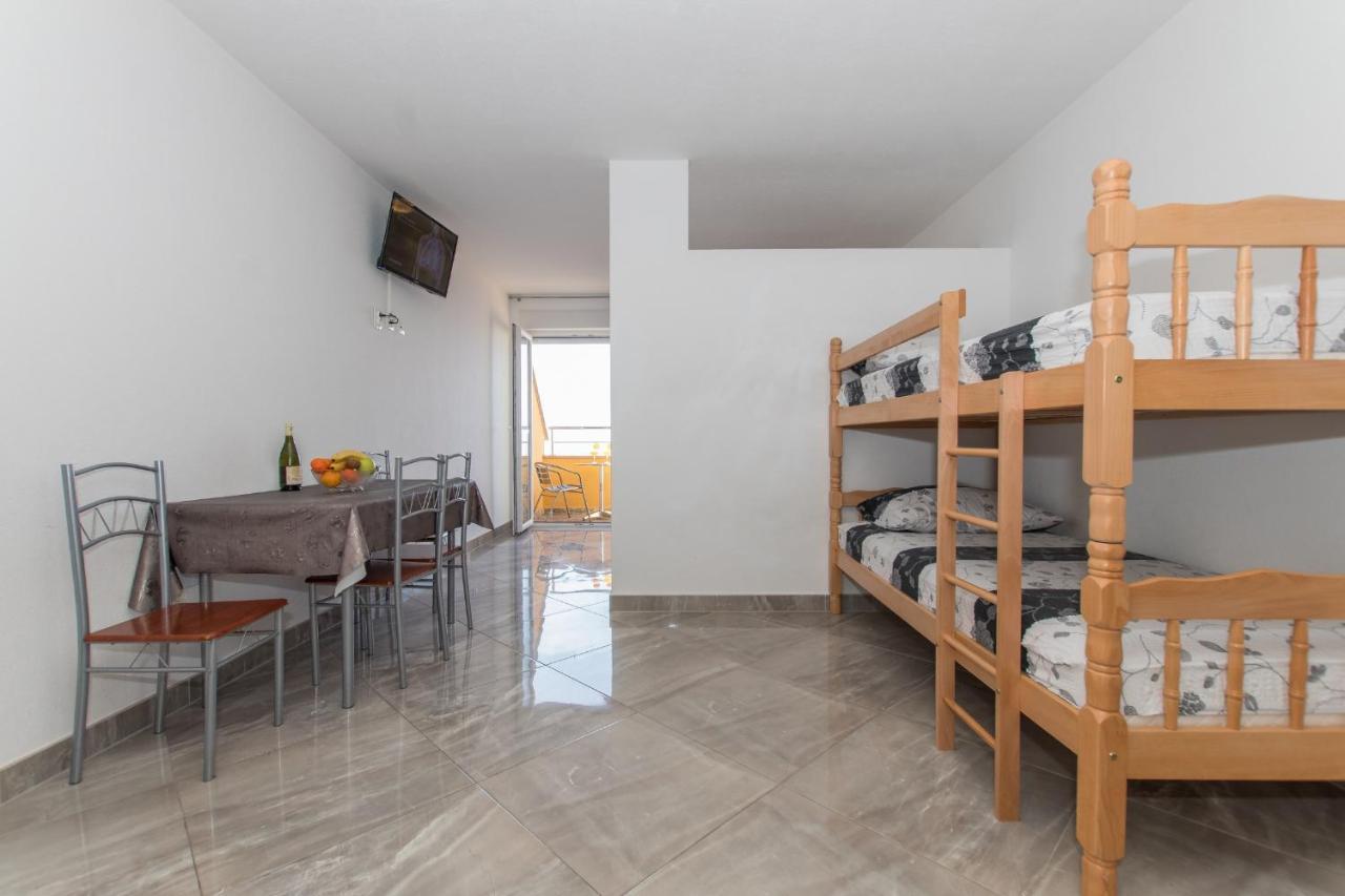 Studio Apartments Zloic In Krvavica Extérieur photo