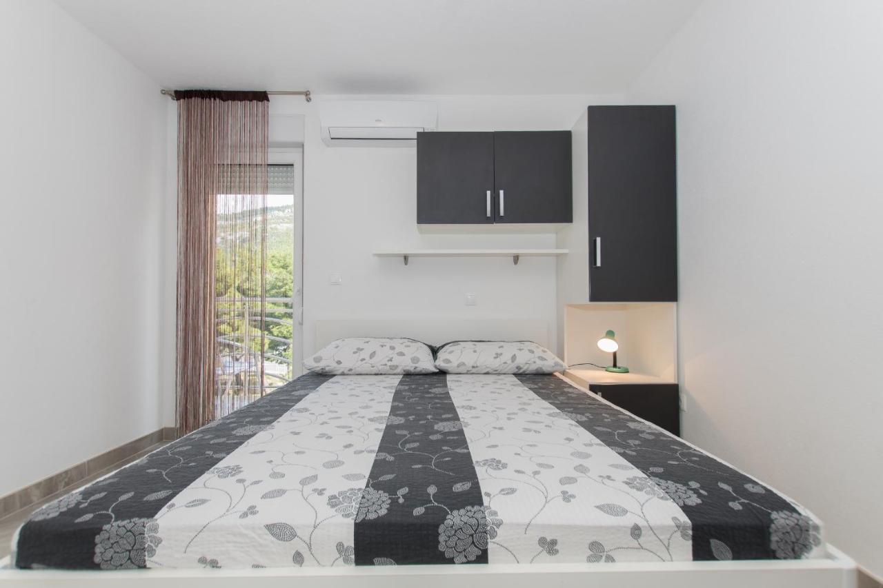Studio Apartments Zloic In Krvavica Extérieur photo