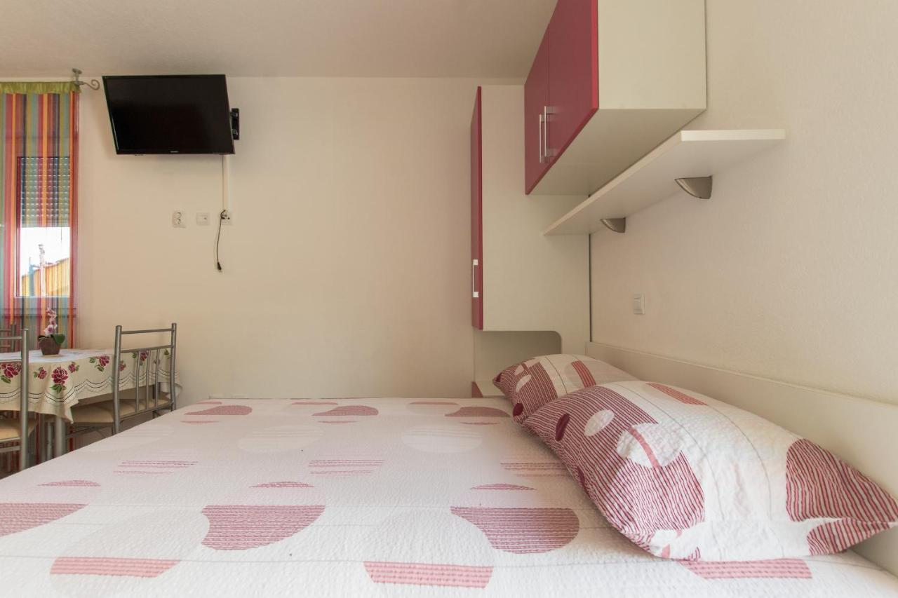 Studio Apartments Zloic In Krvavica Extérieur photo