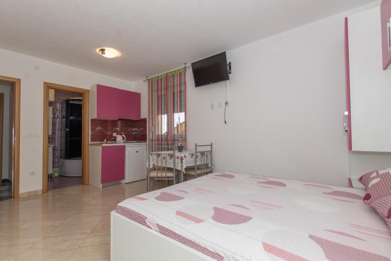 Studio Apartments Zloic In Krvavica Extérieur photo