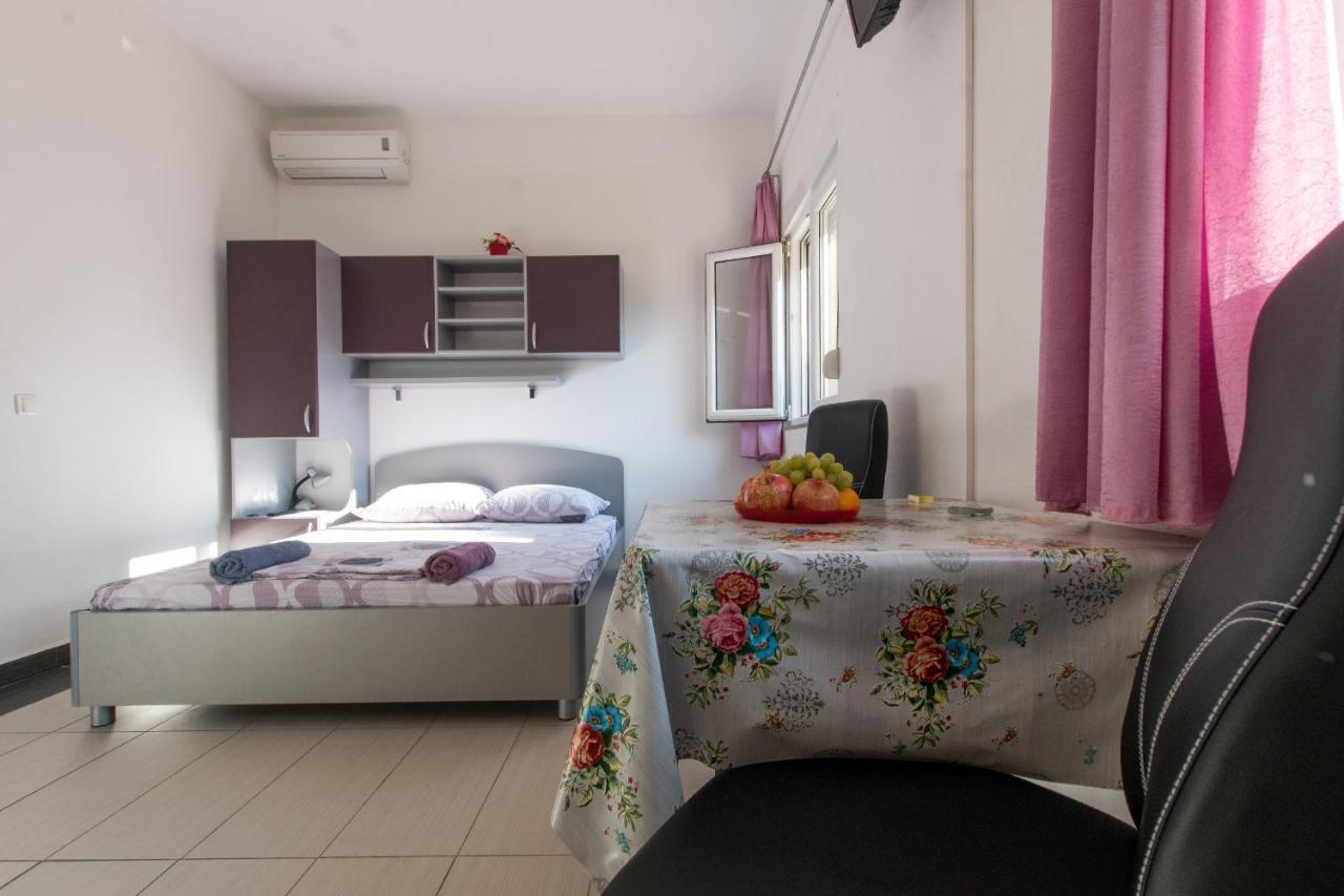 Studio Apartments Zloic In Krvavica Extérieur photo