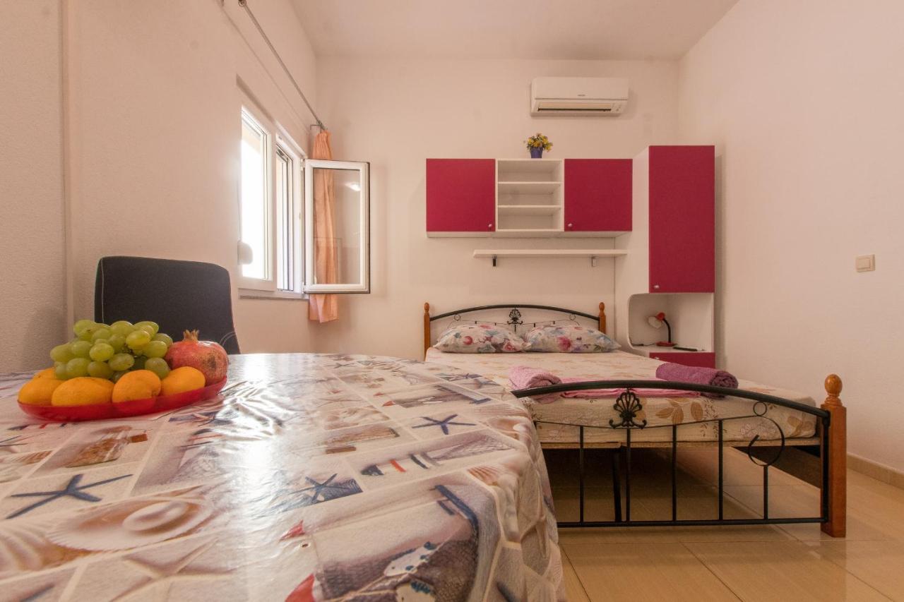 Studio Apartments Zloic In Krvavica Extérieur photo