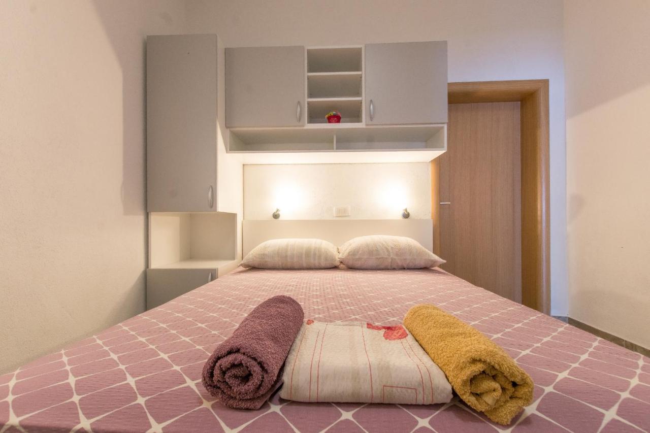 Studio Apartments Zloic In Krvavica Extérieur photo