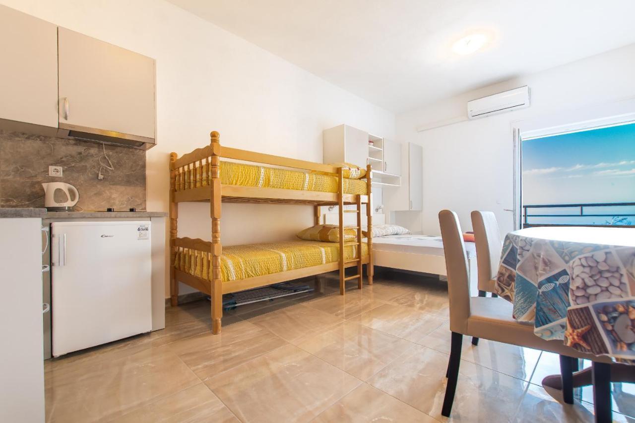 Studio Apartments Zloic In Krvavica Extérieur photo