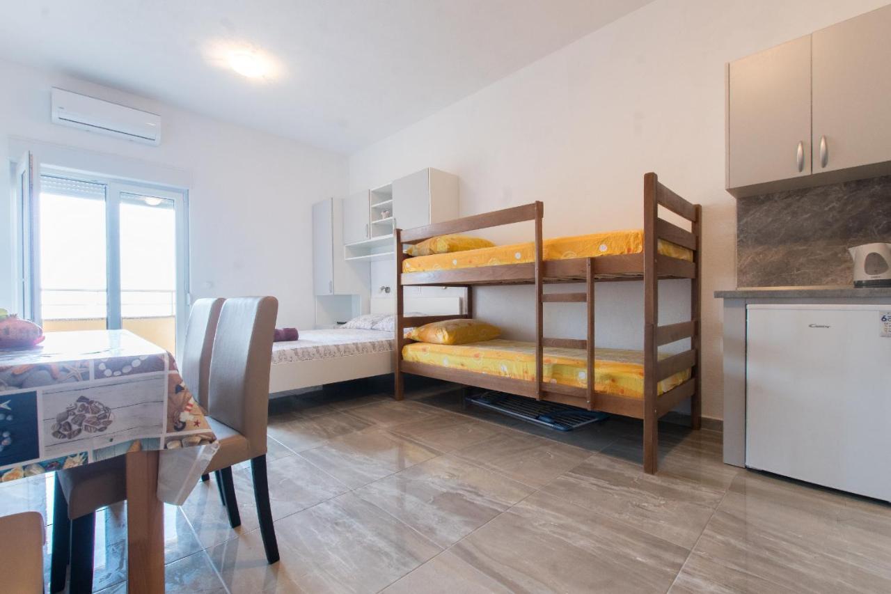 Studio Apartments Zloic In Krvavica Extérieur photo